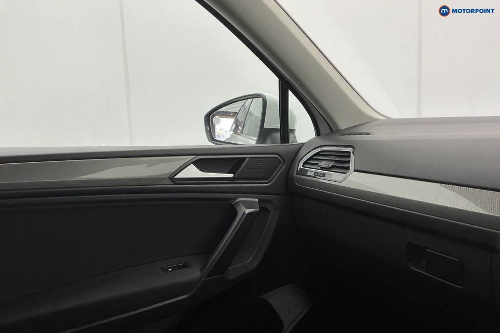 Volkswagen Tiguan Allspace Life Automatic Petrol SUV - Stock Number (1616067) - 26th supplementary image