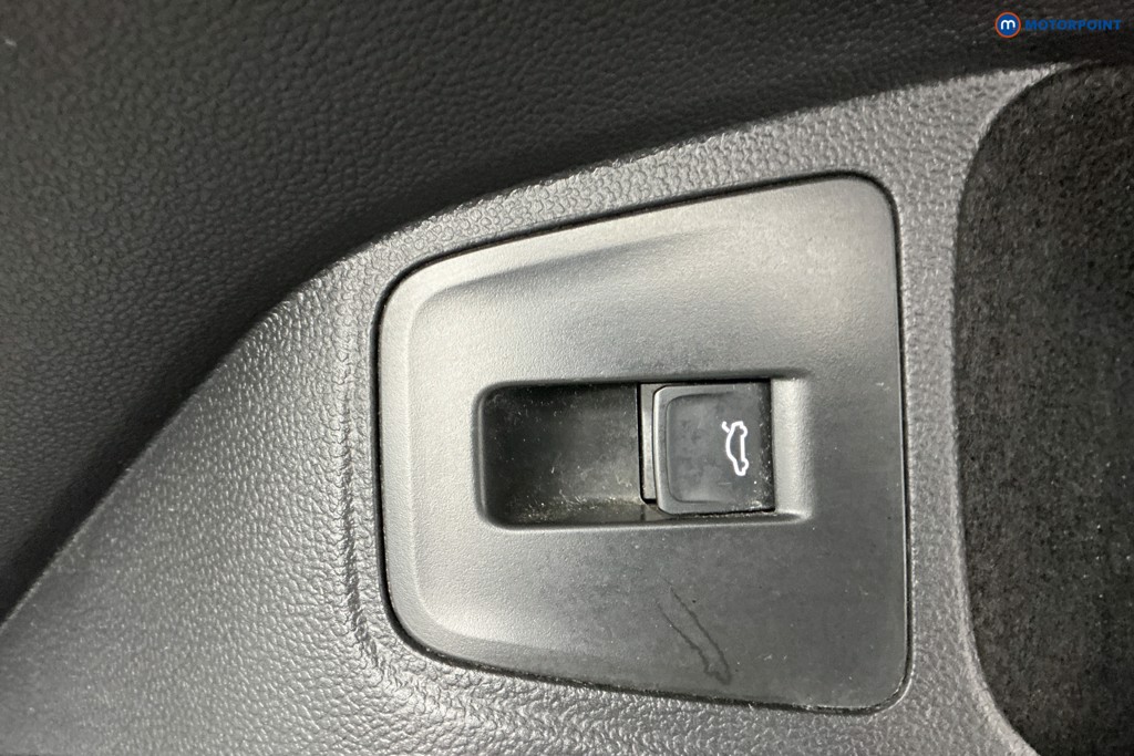 Volkswagen Tiguan Allspace Life Automatic Petrol SUV - Stock Number (1616067) - 33rd supplementary image