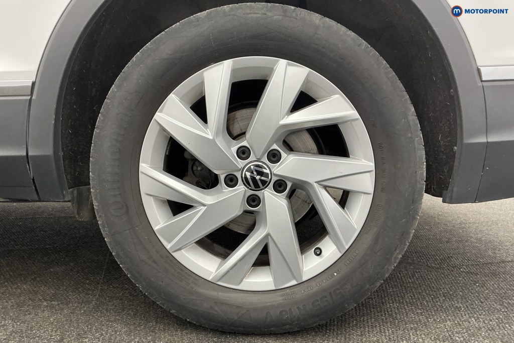 Volkswagen Tiguan Allspace Life Automatic Petrol SUV - Stock Number (1616067) - 39th supplementary image