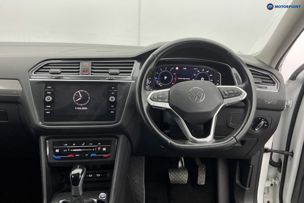 Volkswagen Tiguan Allspace Life Automatic Petrol SUV - Stock Number (1616067) - 1st supplementary image