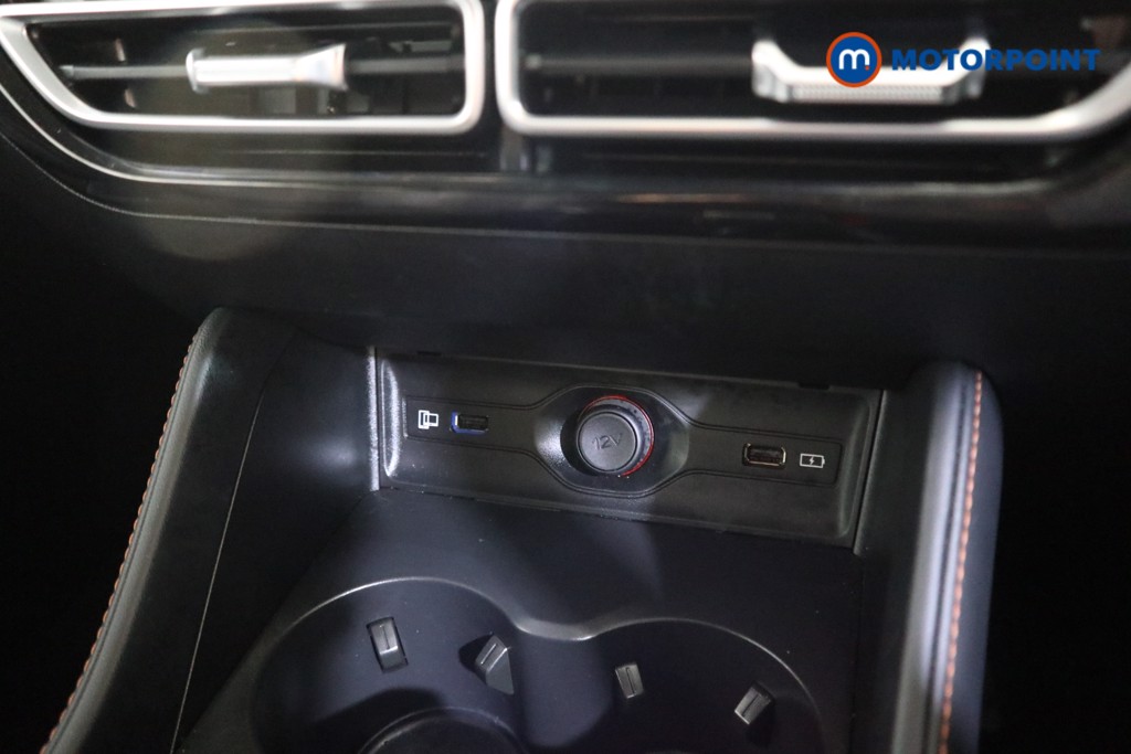 Mg Motor Uk HS SE Automatic Petrol-Electric Hybrid SUV - Stock Number (1616685) - 8th supplementary image