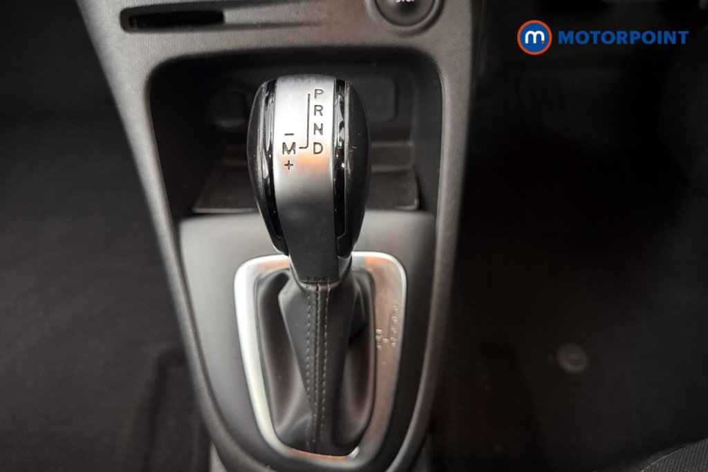 Renault Captur Iconic Automatic Diesel SUV - Stock Number (1617253) - 7th supplementary image