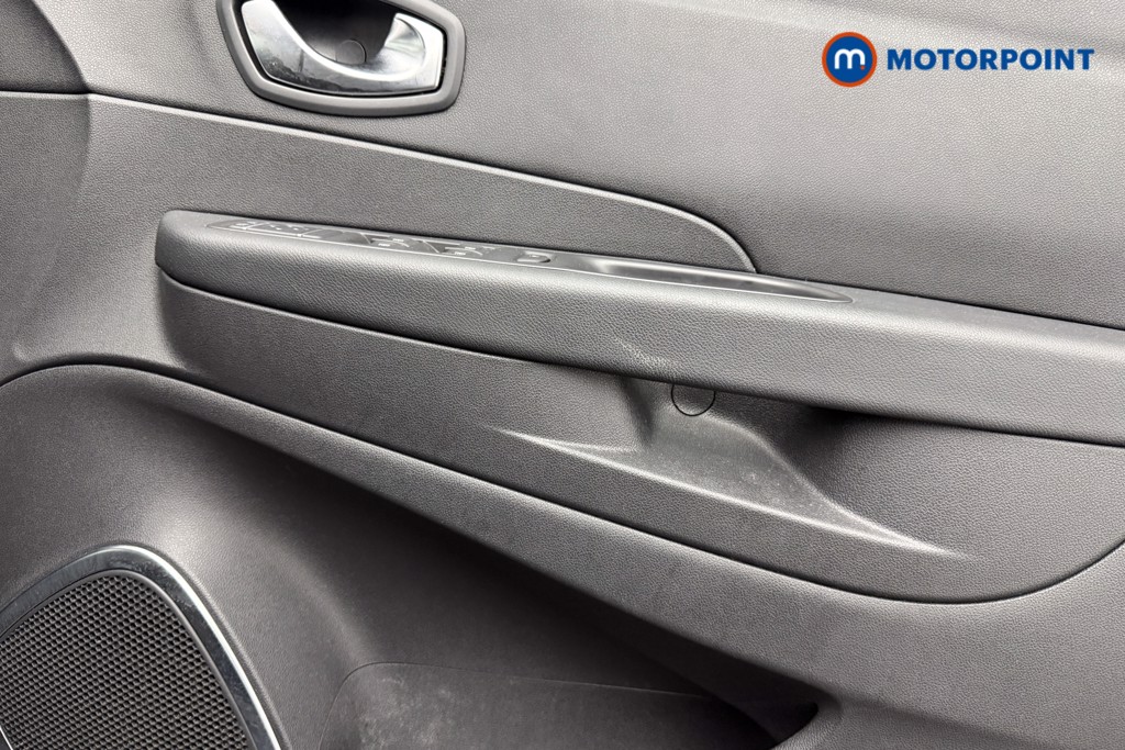 Renault Captur Iconic Automatic Diesel SUV - Stock Number (1617253) - 18th supplementary image