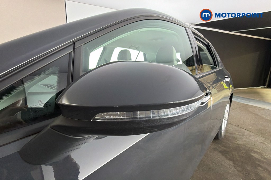 Volkswagen Golf Life Manual Petrol Hatchback - Stock Number (1617282) - 43rd supplementary image