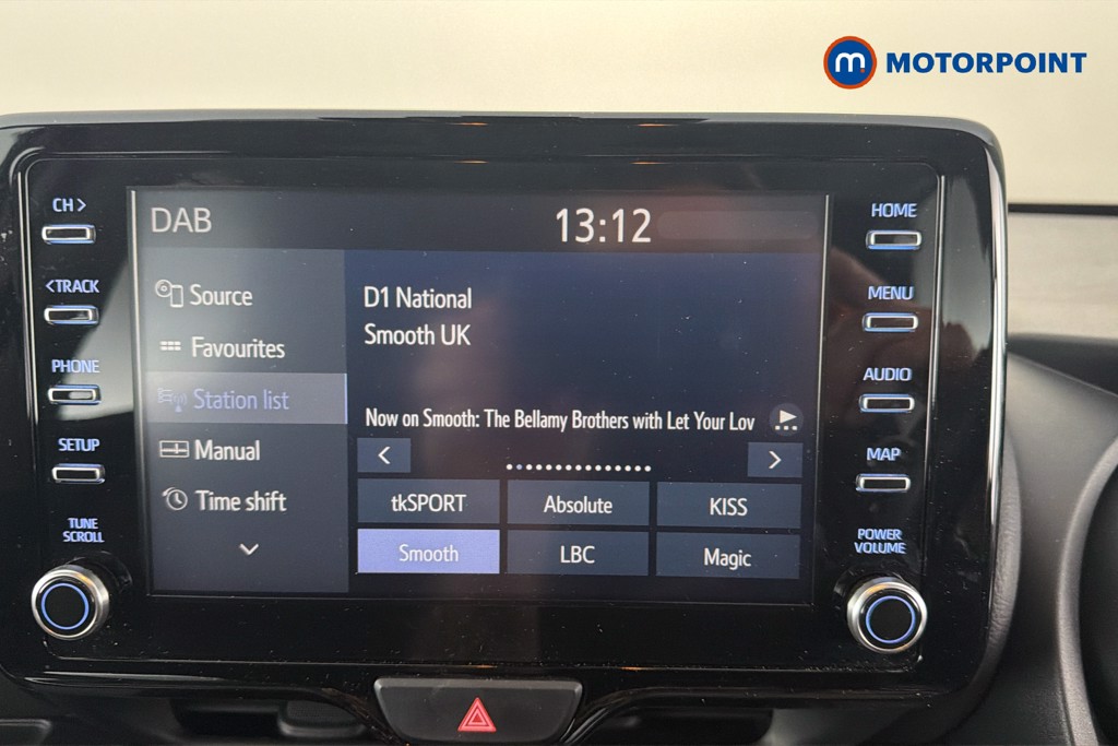 Toyota Yaris Design Automatic Petrol-Electric Hybrid Hatchback - Stock Number (1617578) - 3rd supplementary image