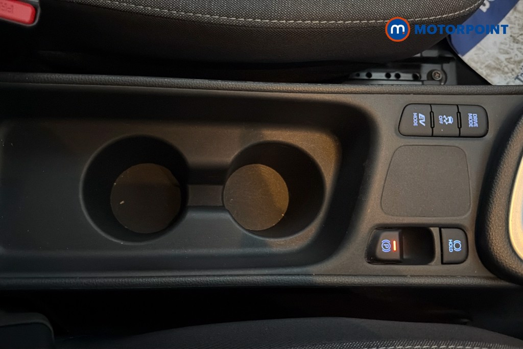 Toyota Yaris Design Automatic Petrol-Electric Hybrid Hatchback - Stock Number (1617578) - 7th supplementary image