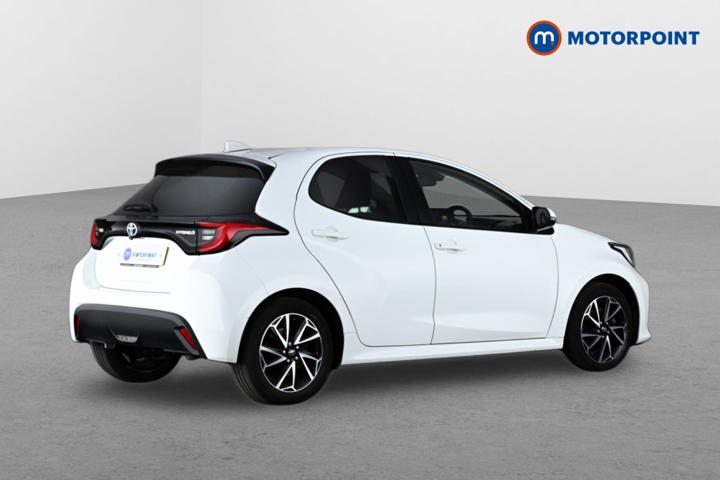 Toyota Yaris Design Automatic Petrol-Electric Hybrid Hatchback - Stock Number (1617578) - Drivers side rear corner