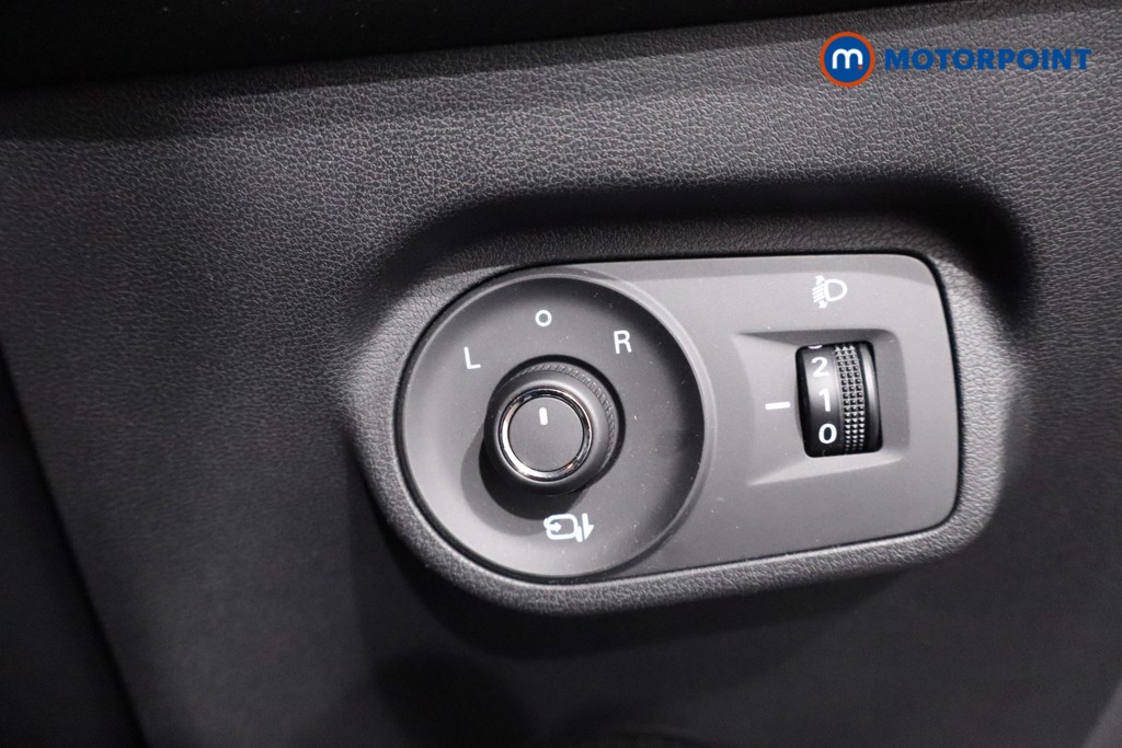 Mg Motor Uk ZS Trophy Automatic Petrol-Electric Hybrid SUV - Stock Number (1617893) - 17th supplementary image