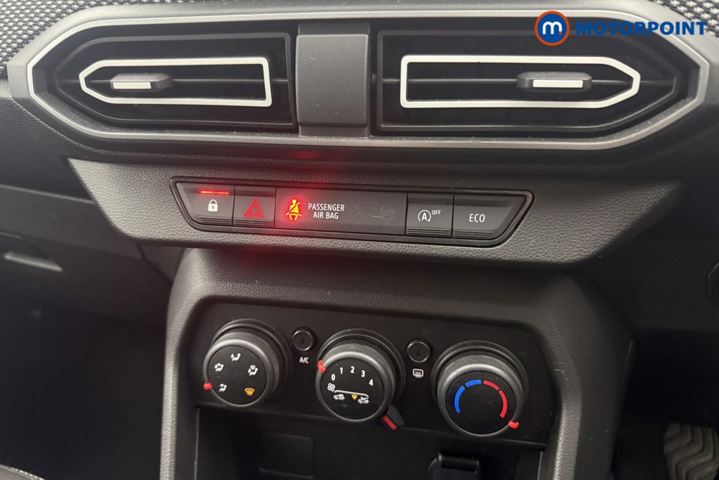 Dacia Sandero Expression Manual Petrol Hatchback - Stock Number (1619024) - 3rd supplementary image