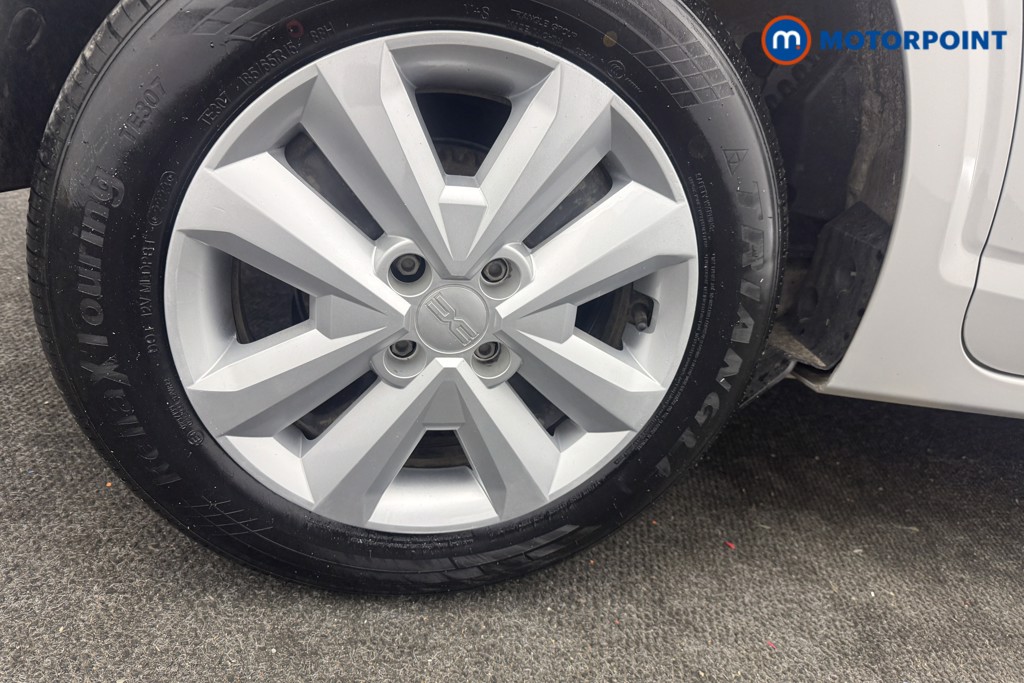 Dacia Sandero Expression Manual Petrol Hatchback - Stock Number (1619024) - 17th supplementary image