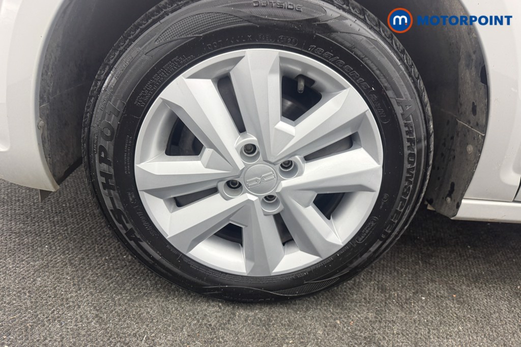 Dacia Sandero Expression Manual Petrol Hatchback - Stock Number (1619024) - 19th supplementary image