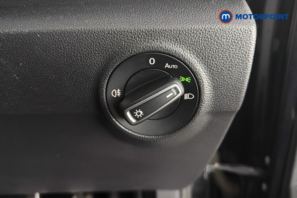 Volkswagen T-Roc United Manual Petrol SUV - Stock Number (1620078) - 18th supplementary image