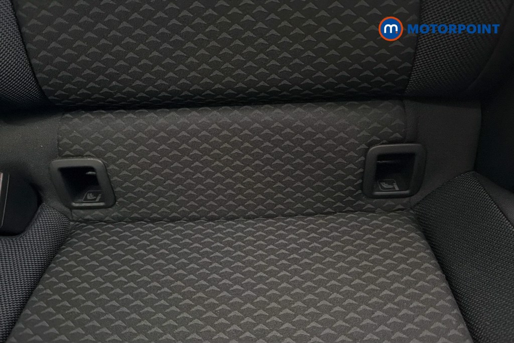 Volkswagen T-Roc United Manual Petrol SUV - Stock Number (1620078) - 29th supplementary image