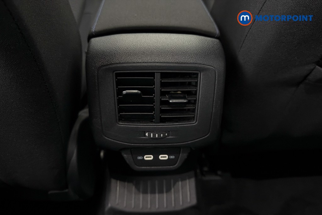 Volkswagen T-Roc United Manual Petrol SUV - Stock Number (1620078) - 30th supplementary image