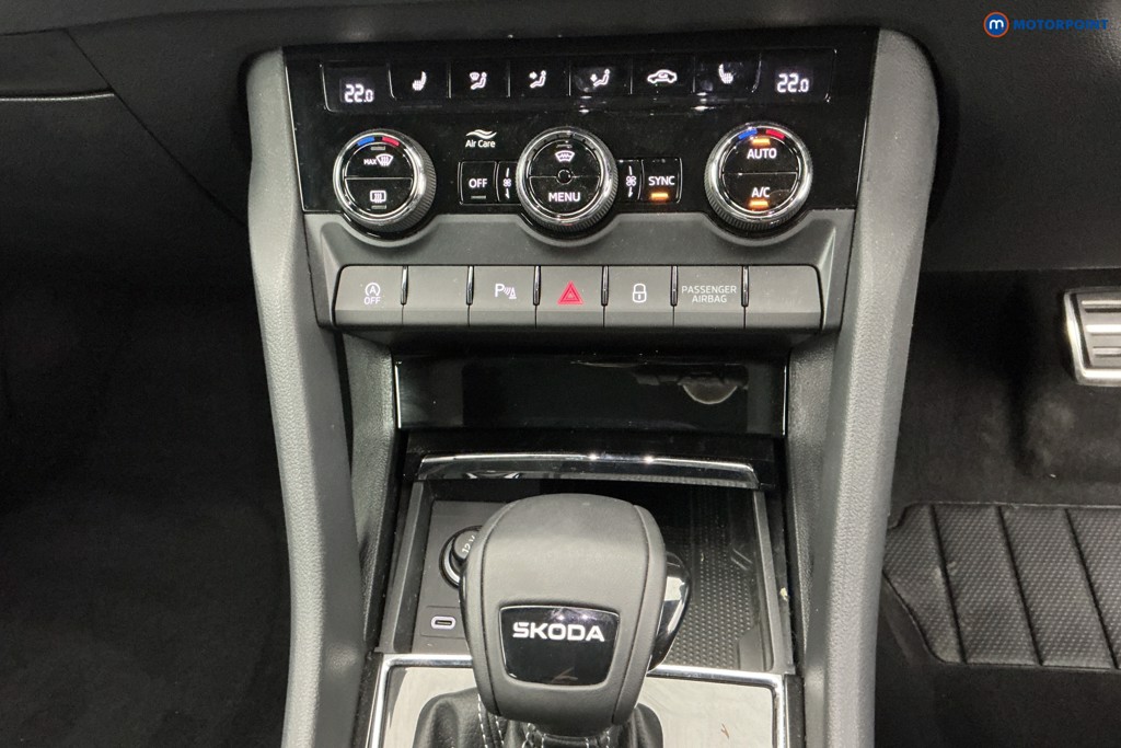 Skoda Karoq Sportline Edition Automatic Petrol SUV - Stock Number (1621007) - 21st supplementary image