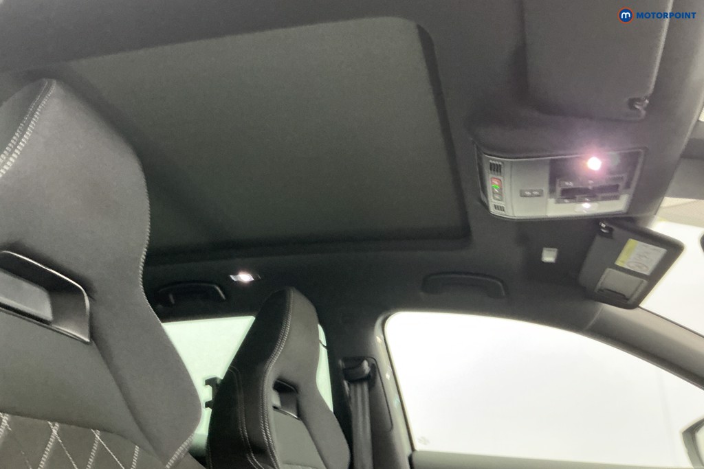 Skoda Karoq Sportline Edition Automatic Petrol SUV - Stock Number (1621007) - 37th supplementary image