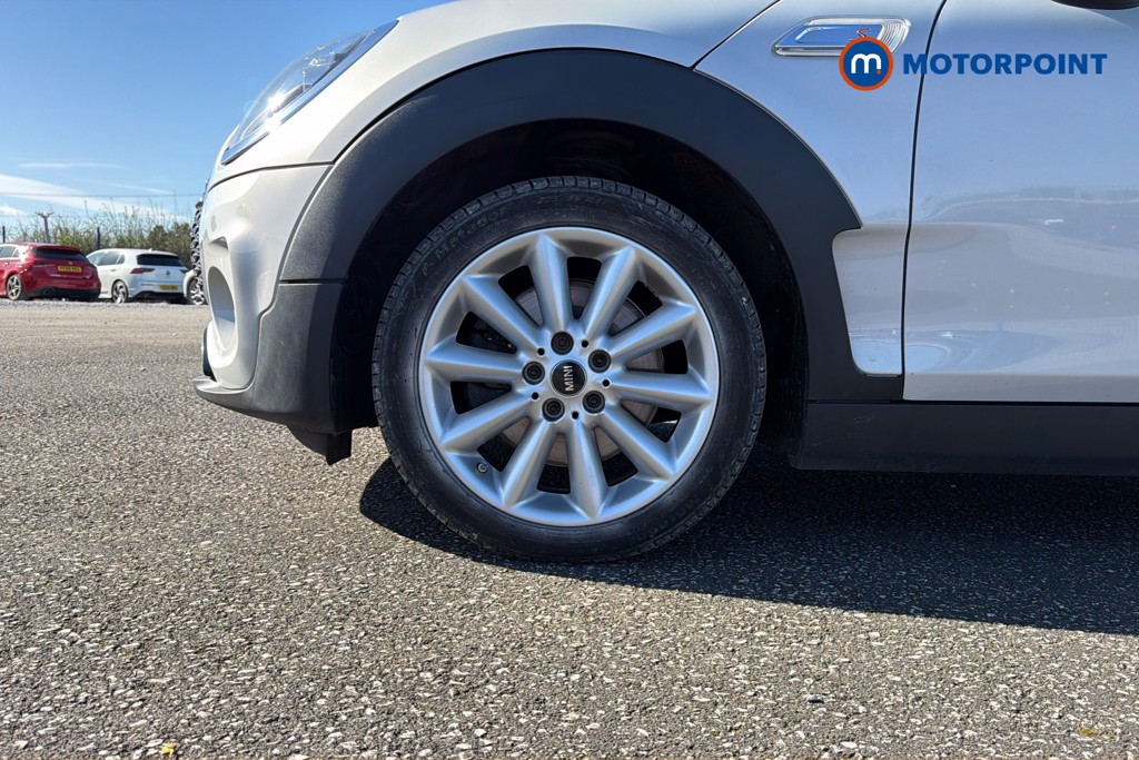 Mini Clubman Cooper S Classic Manual Petrol Estate - Stock Number (1621029) - 47th supplementary image