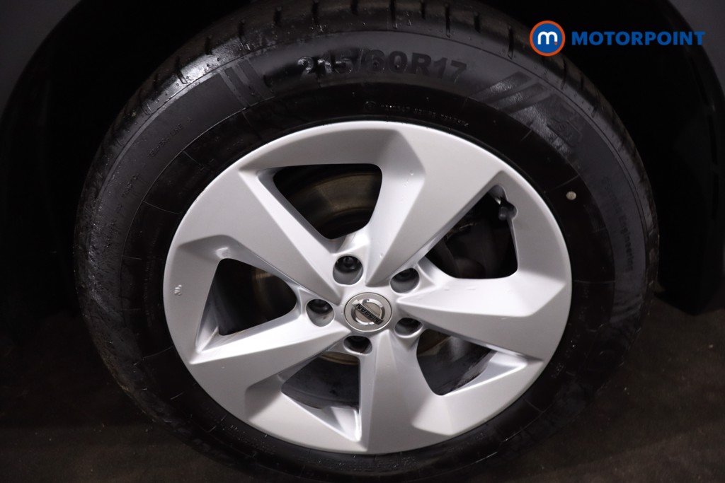 Nissan Qashqai Acenta Premium Manual Petrol SUV - Stock Number (1621216) - 10th supplementary image