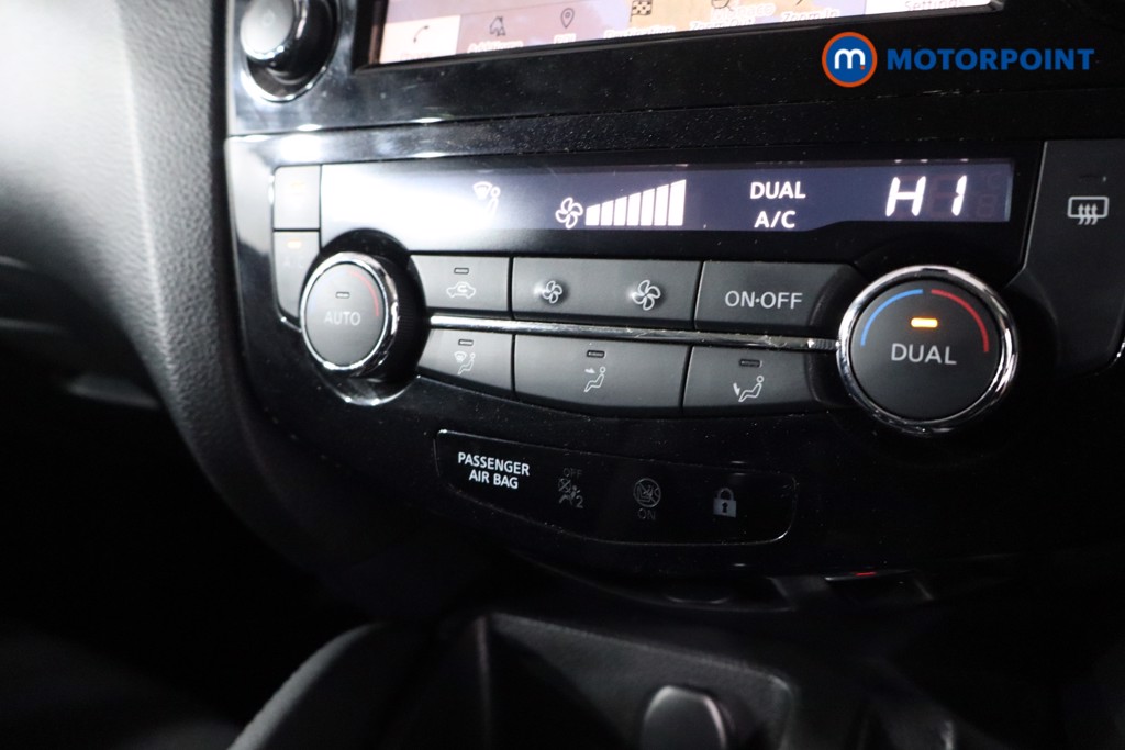 Nissan Qashqai Acenta Premium Manual Petrol SUV - Stock Number (1621216) - 19th supplementary image
