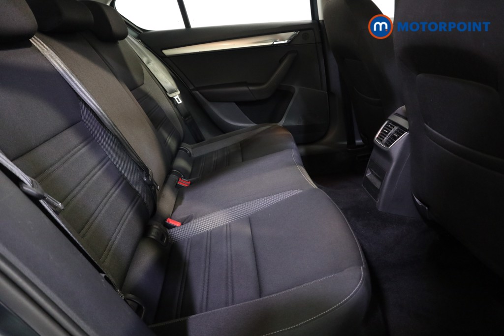 Skoda Octavia SE Manual Petrol Hatchback - Stock Number (1621527) - 17th supplementary image