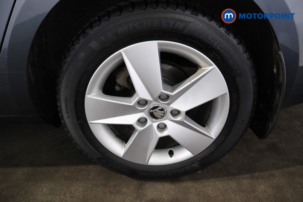 Skoda Octavia SE Manual Petrol Hatchback - Stock Number (1621527) - 24th supplementary image