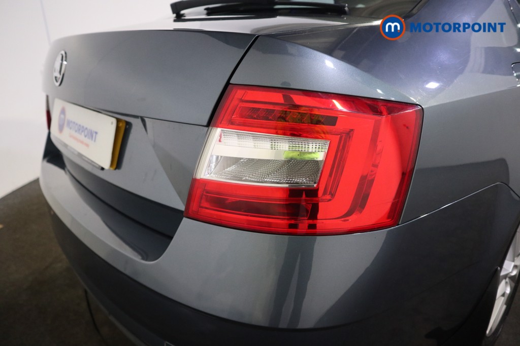 Skoda Octavia SE Manual Petrol Hatchback - Stock Number (1621527) - 27th supplementary image