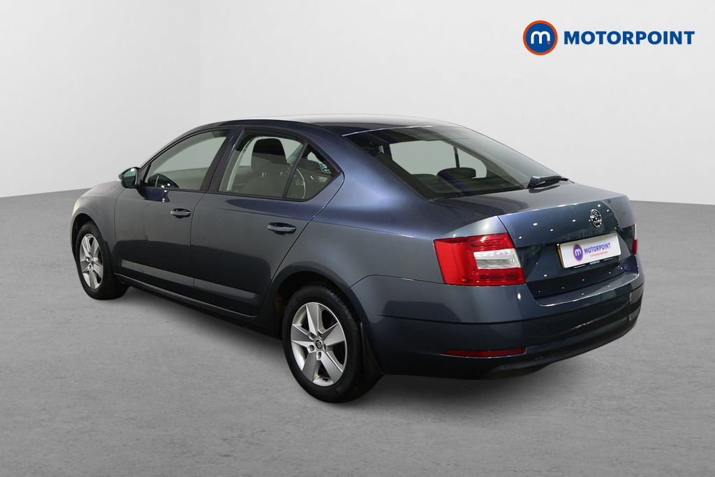 Skoda Octavia SE Manual Petrol Hatchback - Stock Number (1621527) - Passenger side rear corner