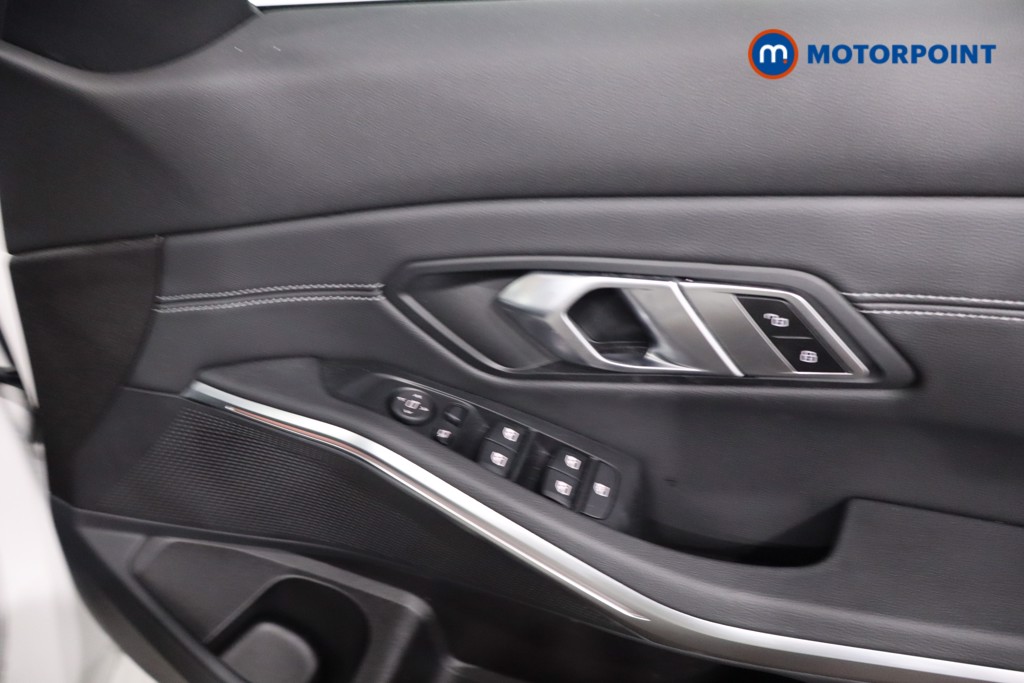 BMW 3 Series Sport Automatic Petrol Saloon - Stock Number (1621658) - 26th supplementary image