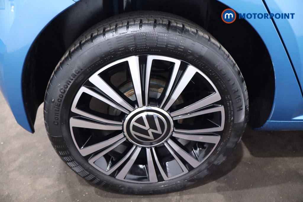 Volkswagen UP Black Edition Manual Petrol Hatchback - Stock Number (1621662) - 9th supplementary image