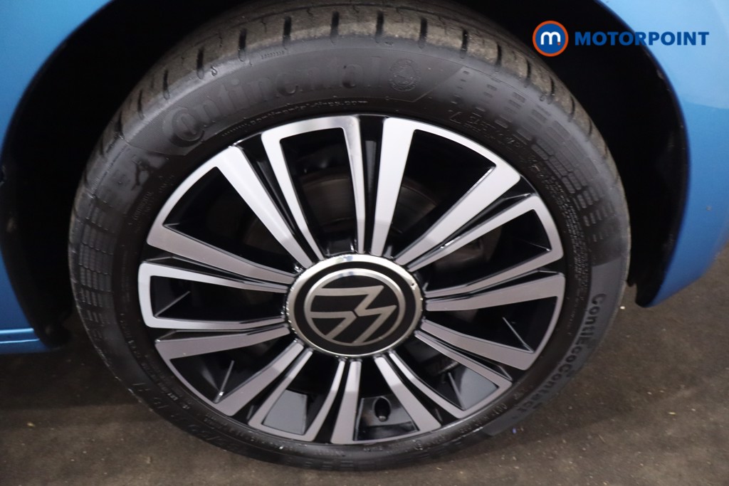 Volkswagen UP Black Edition Manual Petrol Hatchback - Stock Number (1621662) - 10th supplementary image