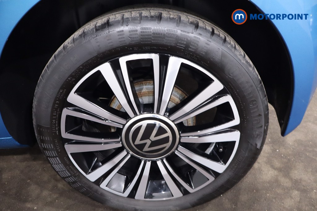 Volkswagen UP Black Edition Manual Petrol Hatchback - Stock Number (1621662) - 12th supplementary image