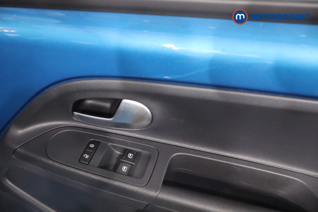 Volkswagen UP Black Edition Manual Petrol Hatchback - Stock Number (1621662) - 20th supplementary image