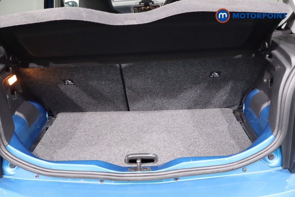 Volkswagen UP Black Edition Manual Petrol Hatchback - Stock Number (1621662) - 33rd supplementary image