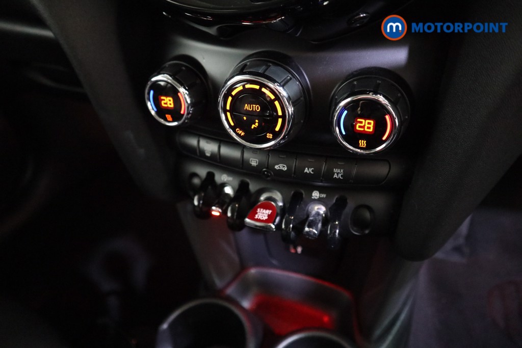 Mini Hatchback ONE Manual Petrol Hatchback - Stock Number (1621934) - 7th supplementary image