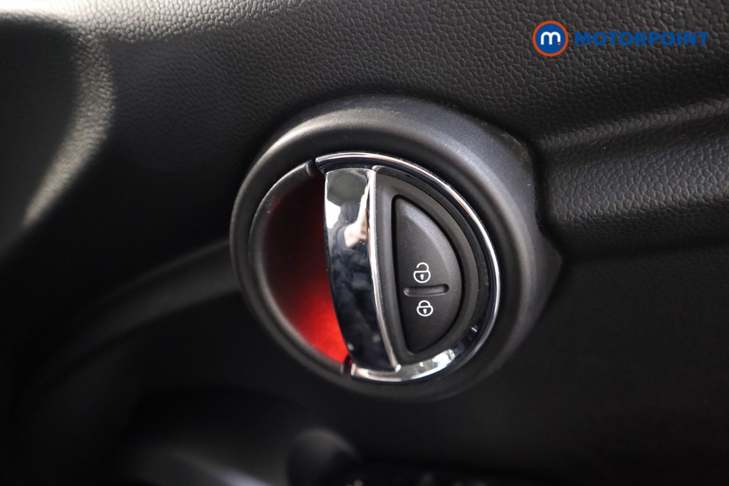 Mini Hatchback ONE Manual Petrol Hatchback - Stock Number (1621934) - 14th supplementary image