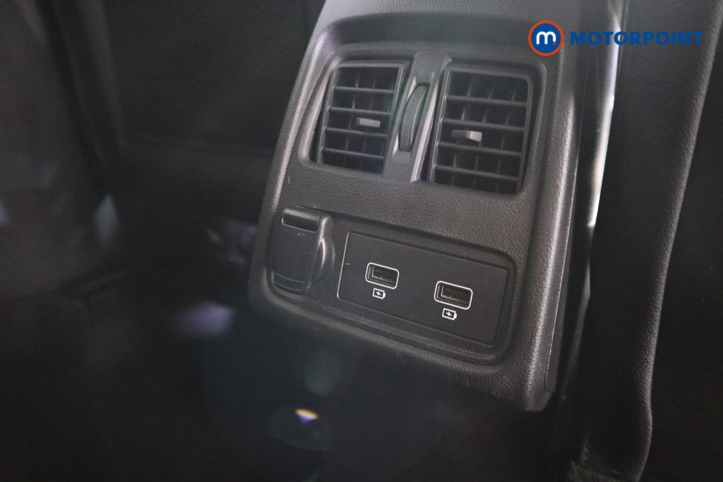 Renault Captur Se Edition Automatic Petrol-Electric Hybrid SUV - Stock Number (1622025) - 18th supplementary image