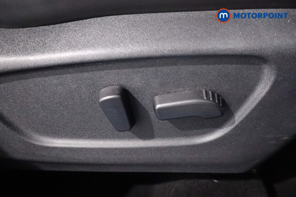 Nissan Qashqai N-Motion Automatic Petrol SUV - Stock Number (1622086) - 23rd supplementary image