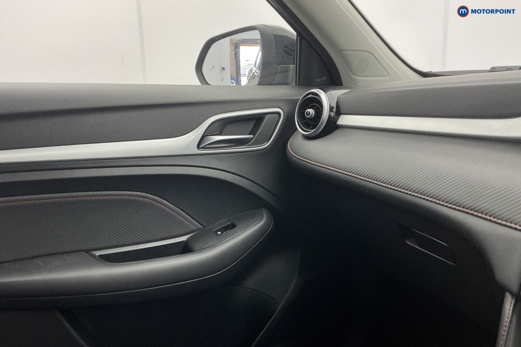 Mg Motor Uk ZS Exclusive Manual Petrol SUV - Stock Number (1622281) - 23rd supplementary image