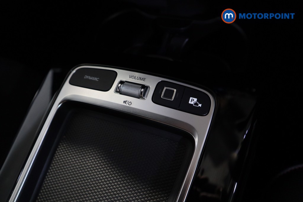 Mercedes-Benz A Class Amg Line Automatic Petrol Hatchback - Stock Number (1622629) - 10th supplementary image