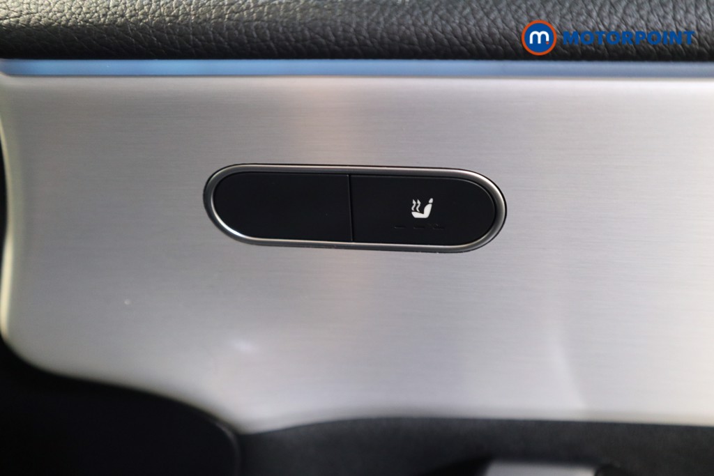 Mercedes-Benz A Class Amg Line Automatic Petrol Hatchback - Stock Number (1622629) - 13th supplementary image