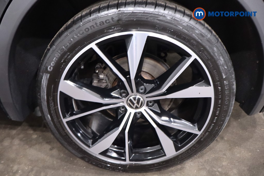 Volkswagen Tiguan R-Line Automatic Diesel SUV - Stock Number (1622786) - 12th supplementary image