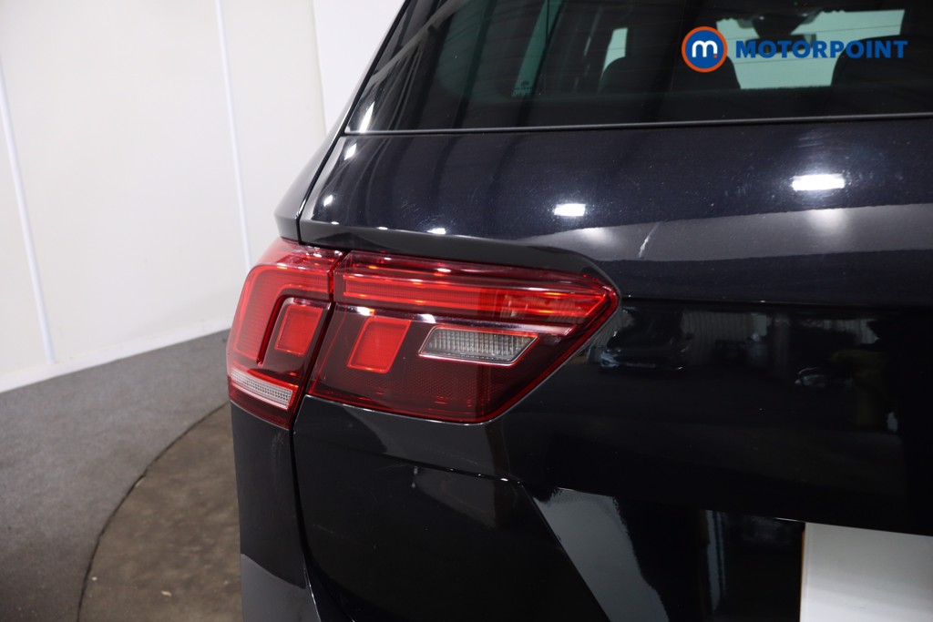 Volkswagen Tiguan R-Line Automatic Diesel SUV - Stock Number (1622786) - 47th supplementary image