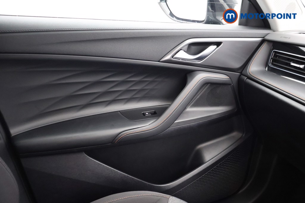 Mg Motor Uk HS SE Automatic Petrol-Electric Hybrid SUV - Stock Number (1622923) - 10th supplementary image