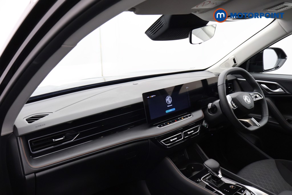 Mg Motor Uk HS SE Automatic Petrol-Electric Hybrid SUV - Stock Number (1622923) - 15th supplementary image