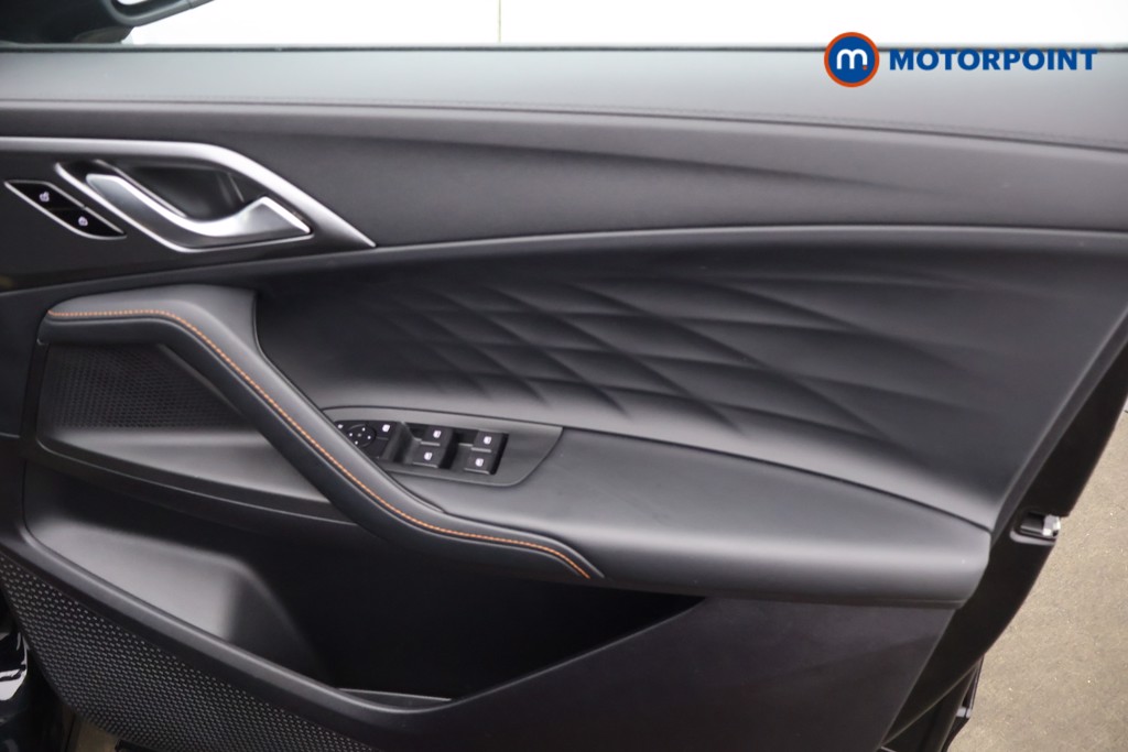 Mg Motor Uk HS SE Automatic Petrol-Electric Hybrid SUV - Stock Number (1622924) - 7th supplementary image