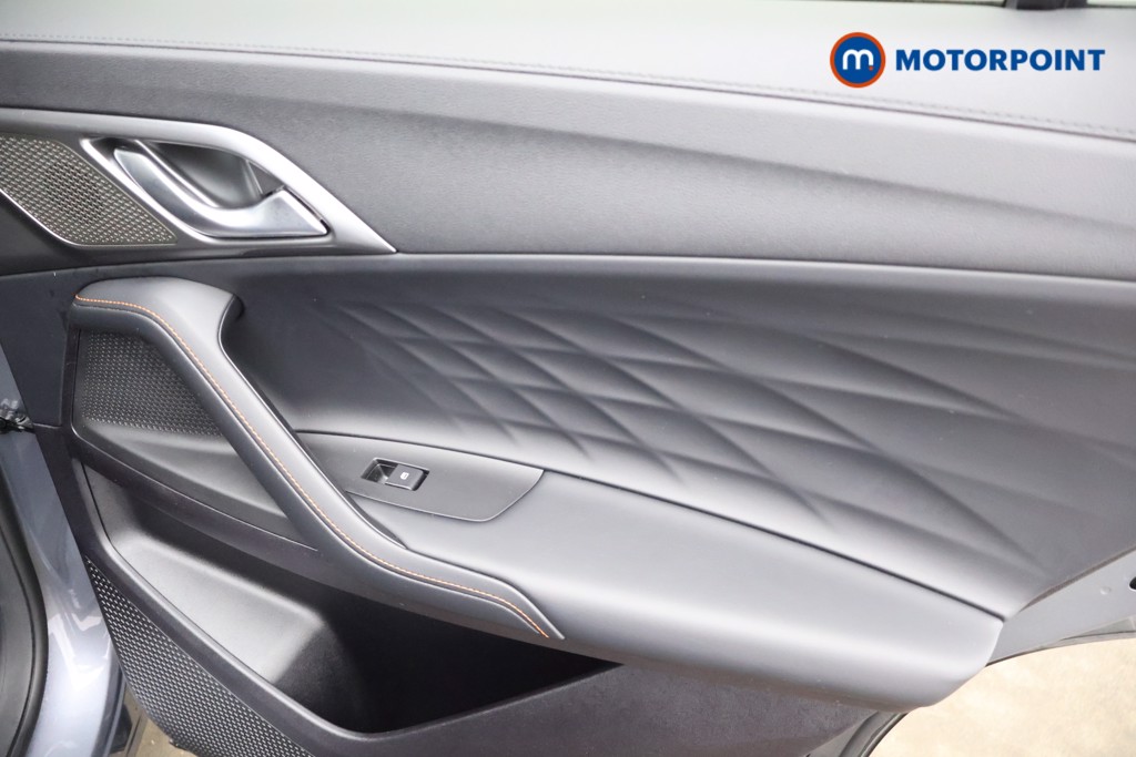 Mg Motor Uk HS SE Automatic Petrol-Electric Hybrid SUV - Stock Number (1622992) - 16th supplementary image