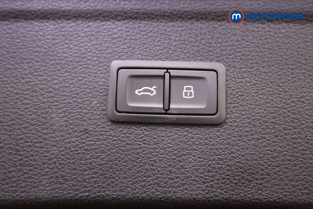 Audi Q5 S Line Automatic Diesel SUV - Stock Number (1623324) - 32nd supplementary image