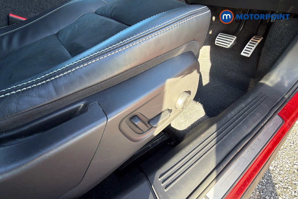 Volvo Xc40 R Design Pro Automatic Petrol SUV - Stock Number (1623335) - 25th supplementary image