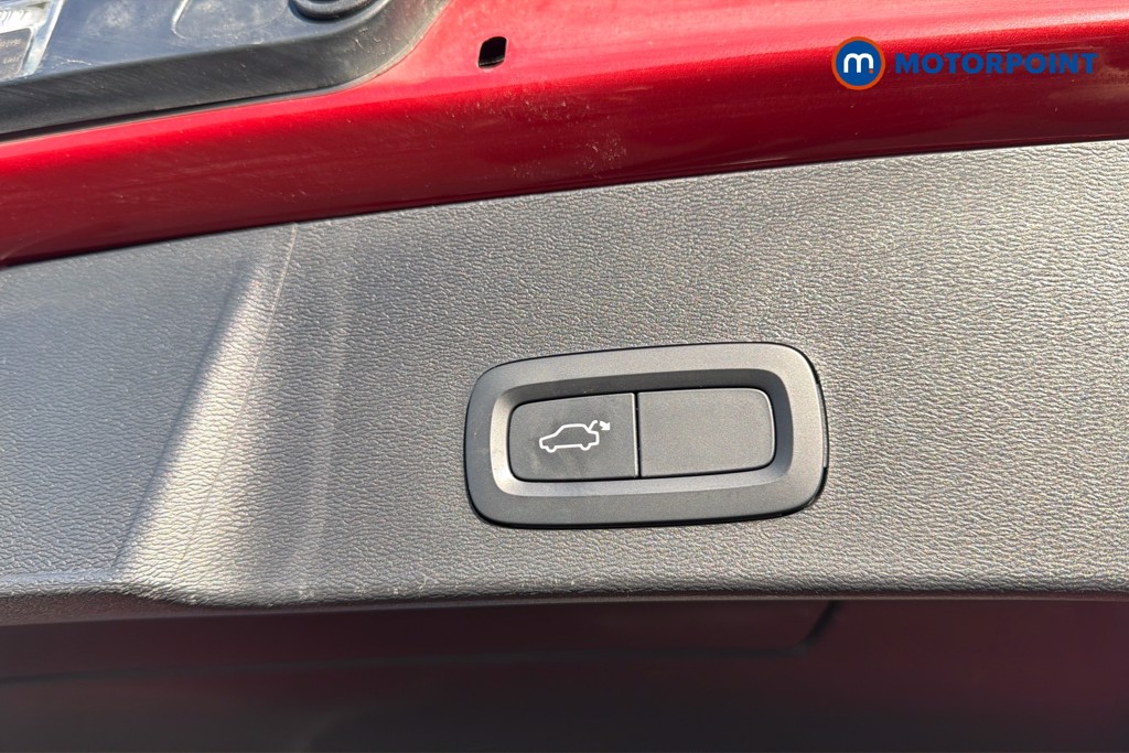 Volvo Xc40 R Design Pro Automatic Petrol SUV - Stock Number (1623335) - 35th supplementary image