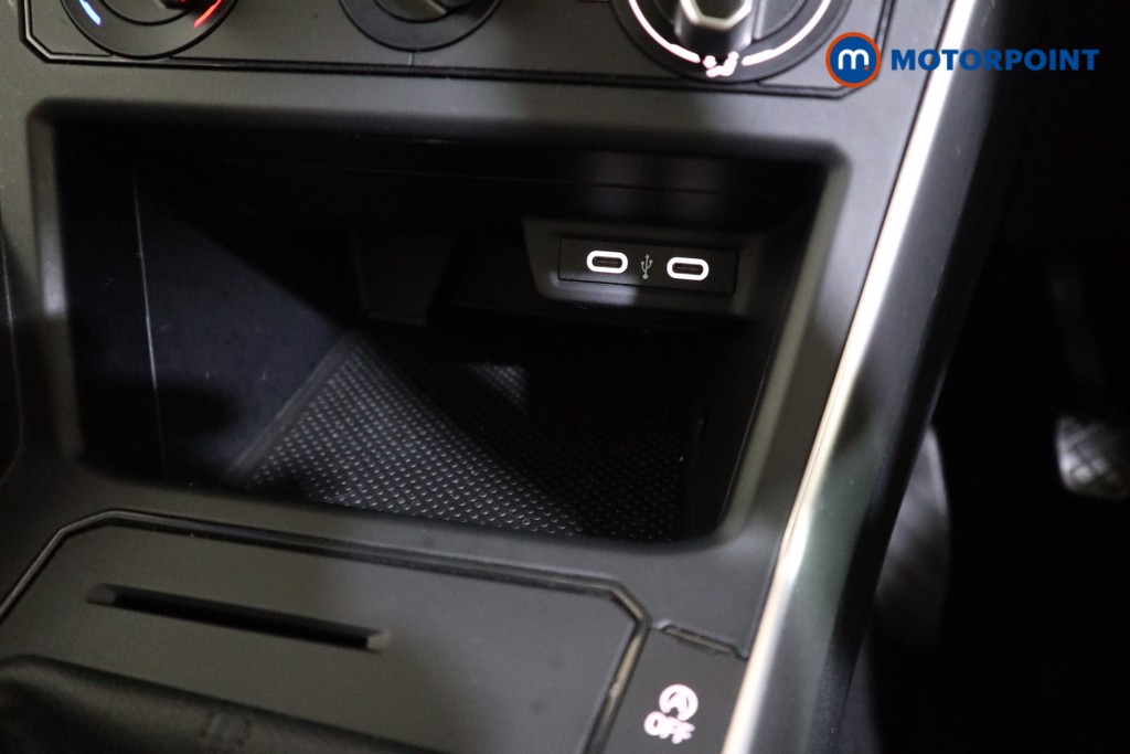 Volkswagen Polo Life Manual Petrol Hatchback - Stock Number (1623359) - 8th supplementary image